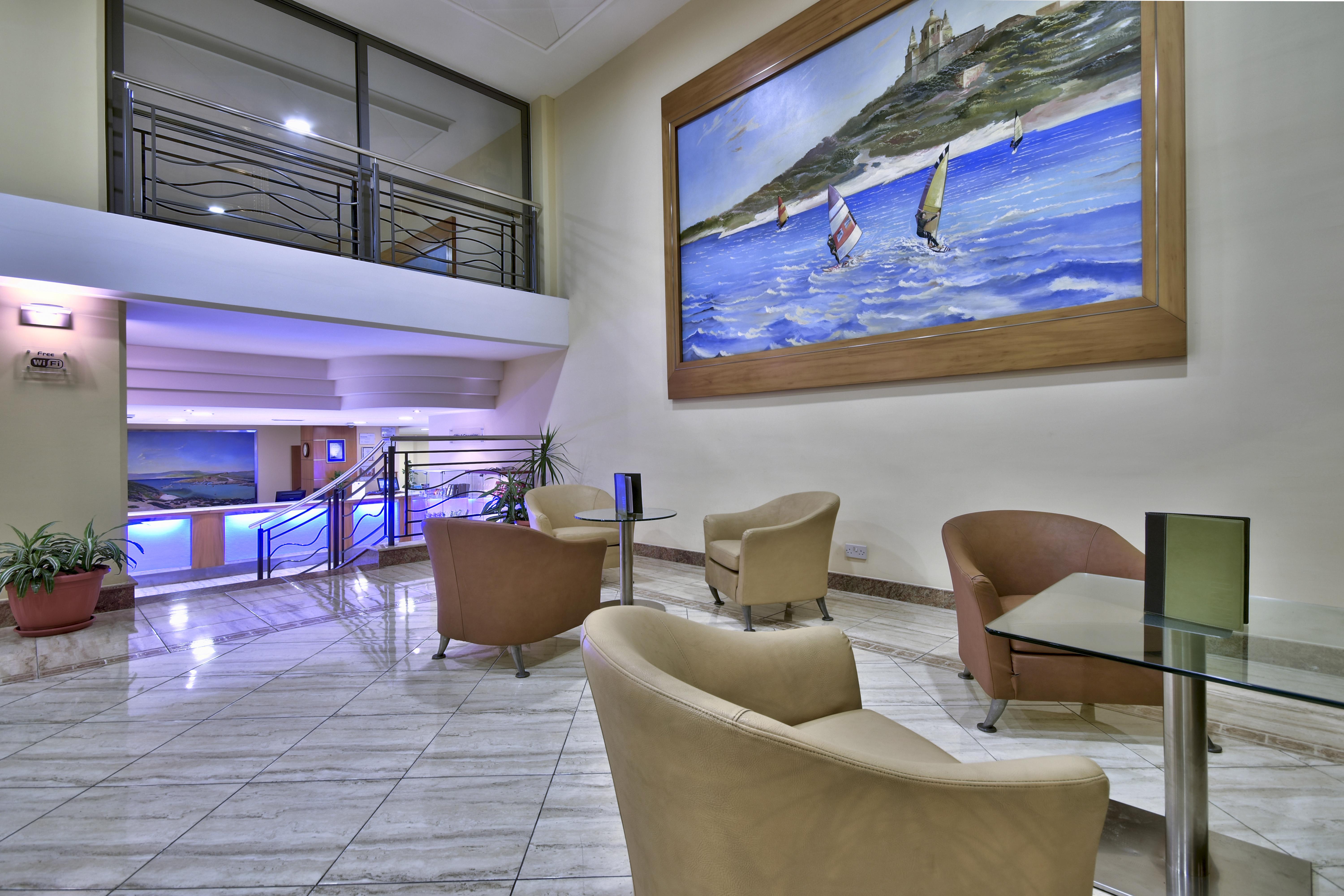 Luna Complex Меллиеха