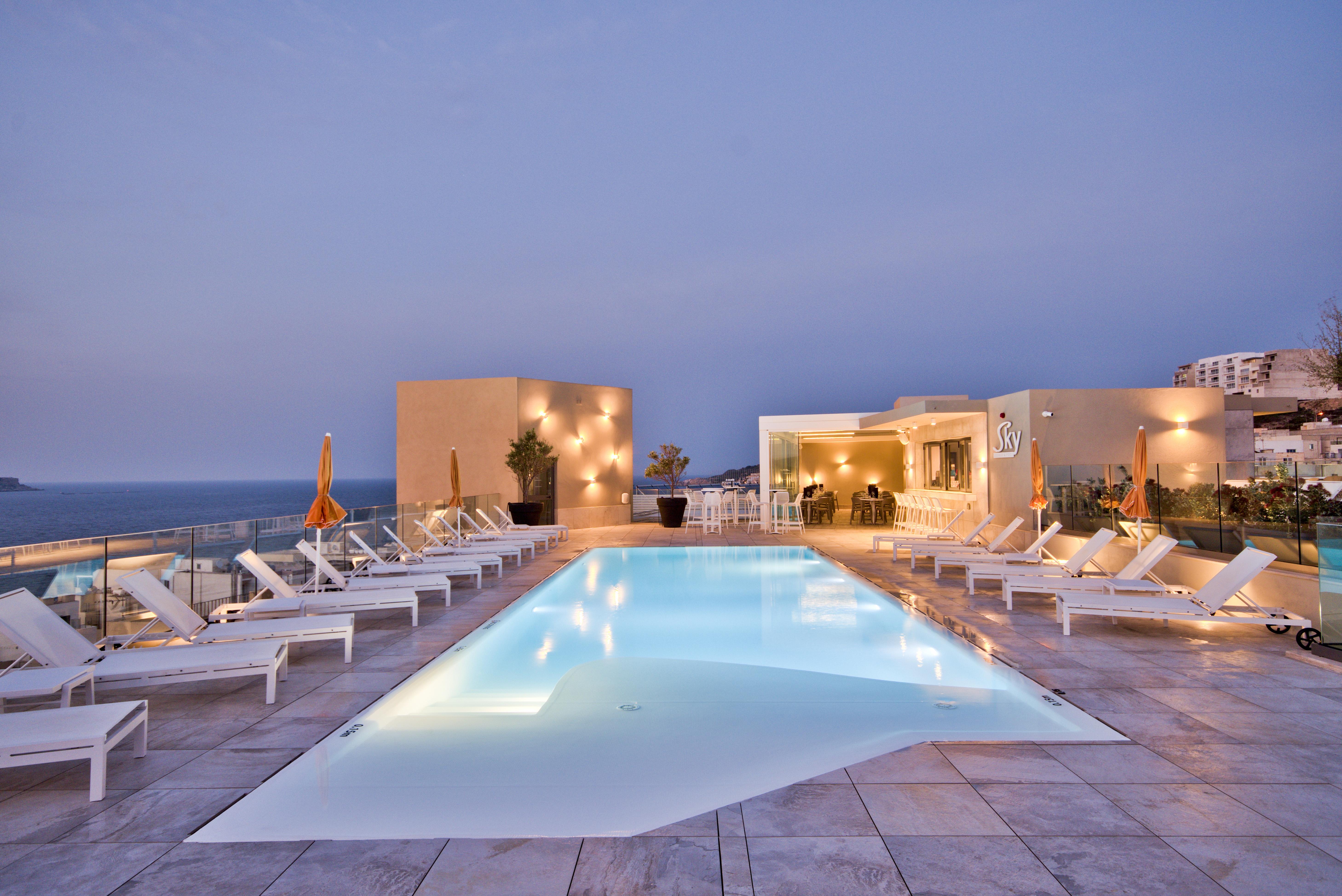 Luna Complex Apartahotel 3*