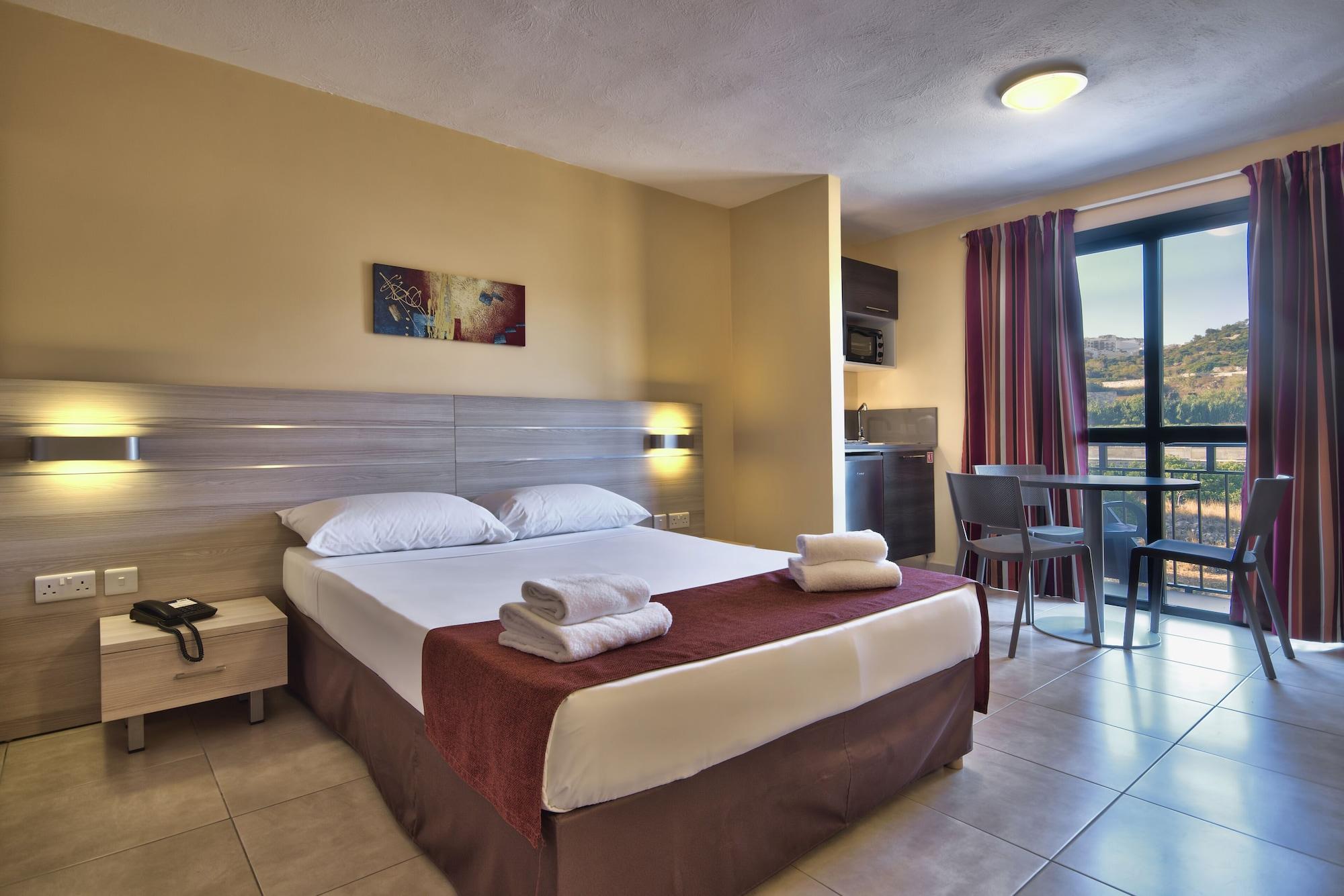 Luna Complex Lägenhetshotell Mellieħa