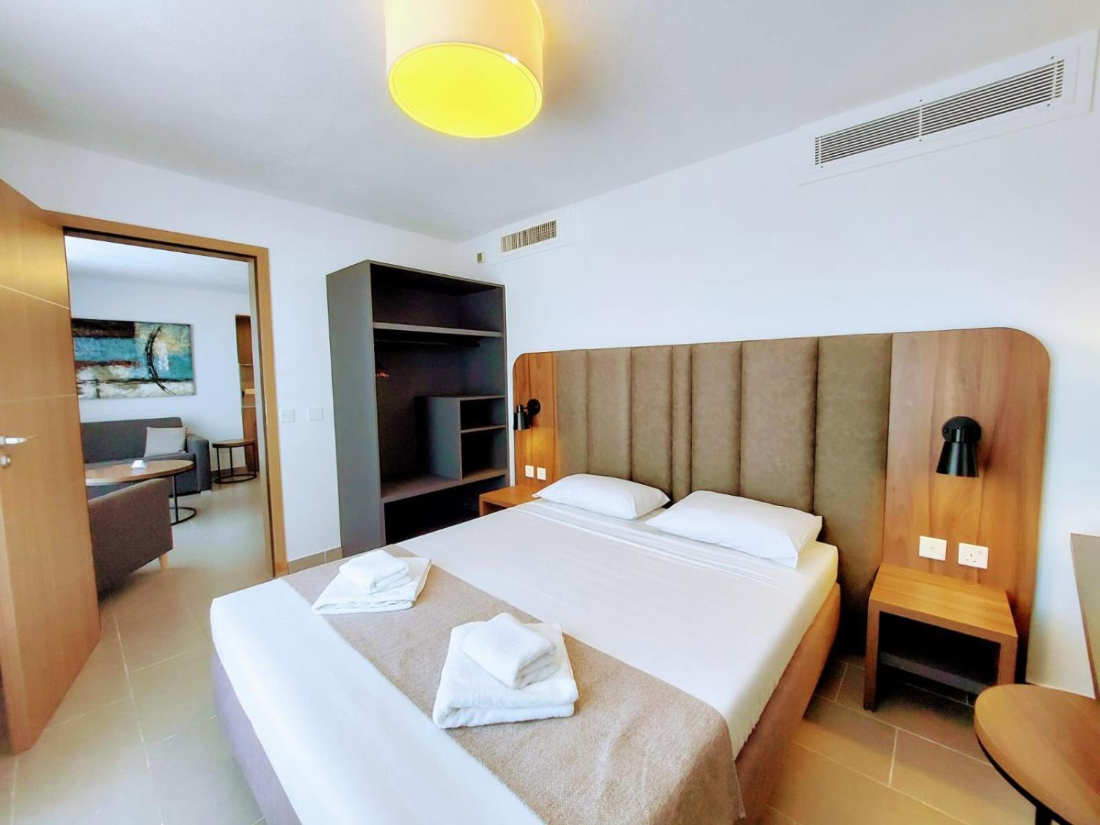 Lägenhetshotell Luna Complex 3*