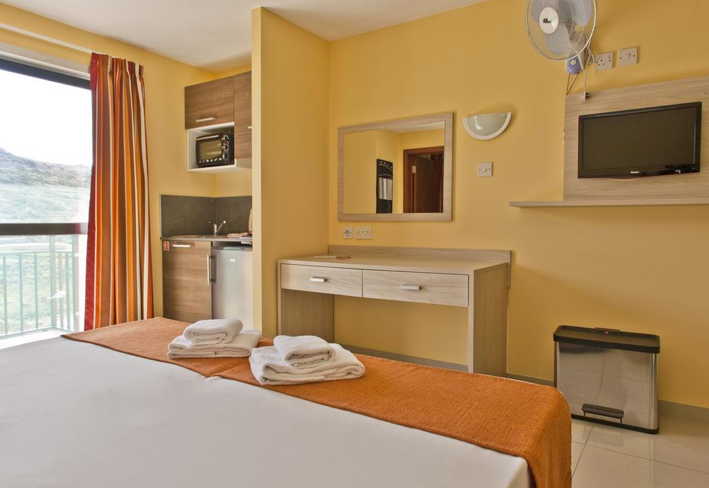 Lägenhetshotell Luna Complex 3*
